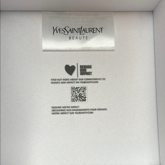 Yves Saint Laurent VIP White & Gold Vanity Box New! Pristine! - Picture 6 of 8